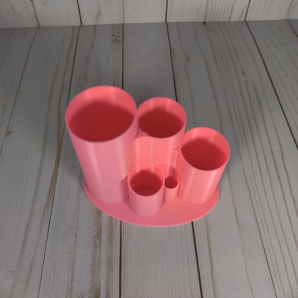 Pink 3d printed pencil/makeup holder - Picture 3 of 7